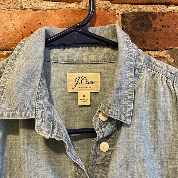 J Crew Button Up Shirt, Size 0, Chambray - Picture 3 of 4